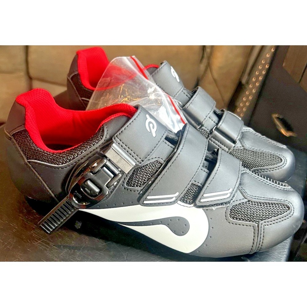 PELOTON Adult Cycling Shoes Black/Red/White Size 42-Men's Sz. 9 w/Cleats (NEW)